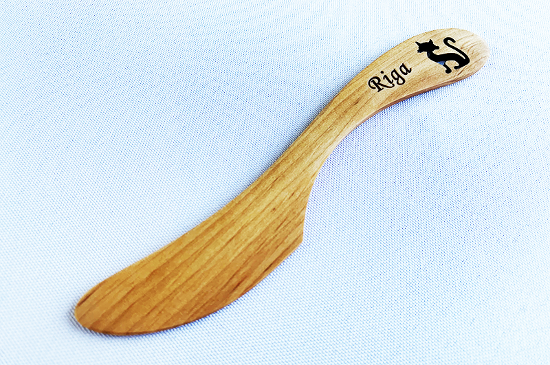 Alder butter knife with laser cut image Riga