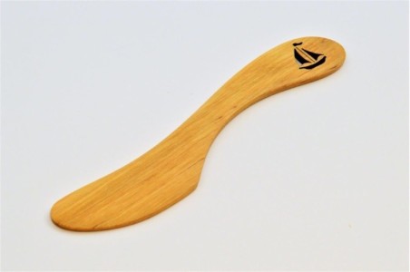 Alder butter knife with laser cut image
